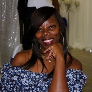 Meet your Posher, Yvette